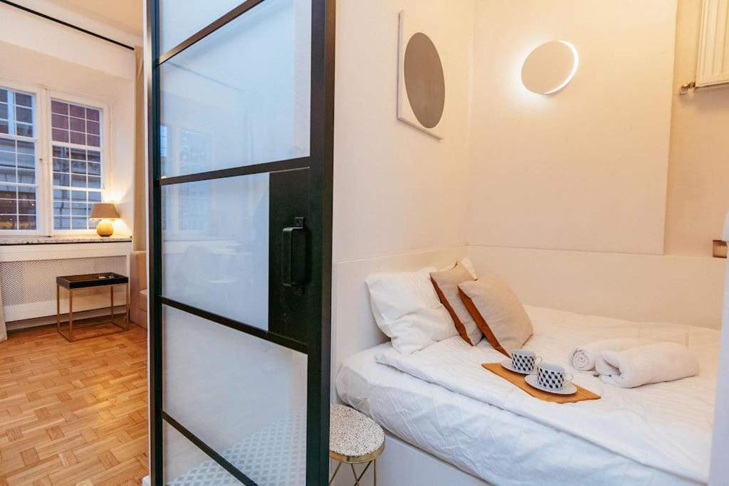 Charming Apartment Next To The Old Town! Varsóvia Exterior foto